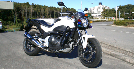 手足を使ってバイクを操る感覚がたまりません